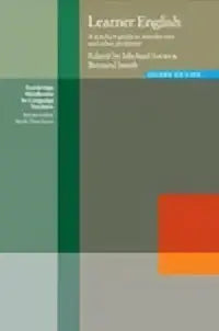 De voorkant van learner english toont een groene en oranje abstracte geometrische patroon met gids voor interference en andere problemen in witte tekst