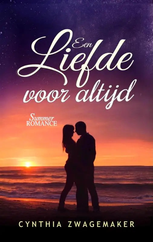 Boekcover van een zomerromantiekboek met een silhouet van een koppel op het strand bij zonsondergang en witte cursieve tekst