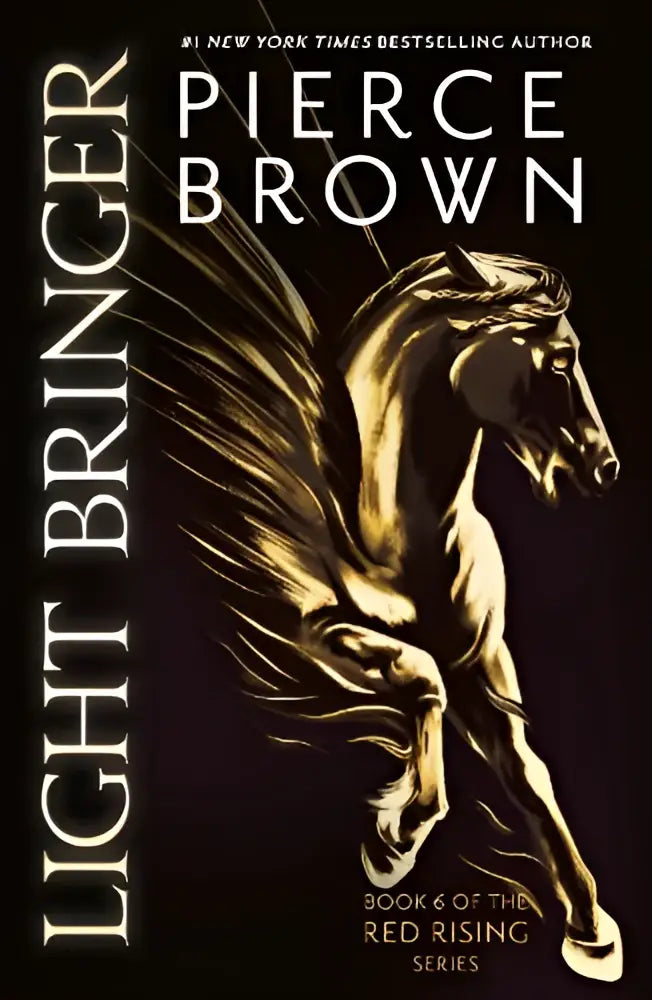 De cover van light bringer toont een gouden gevleugeld paard op een donkere achtergrond in de sunday times bestseller editie