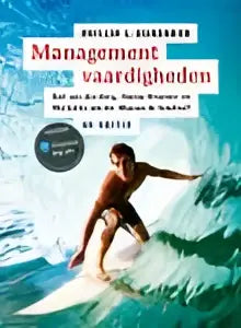 De boekcover van managementvaardigheden toont management van de zorg in grote zwarte letters op witte achtergrond, pearson benelux hoger onderwijs