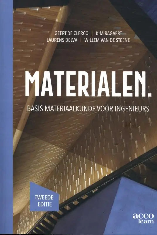 De boekcover van materialen toont een moderne houten interieur met geometrische patronen door kim ragaert en laurens delva