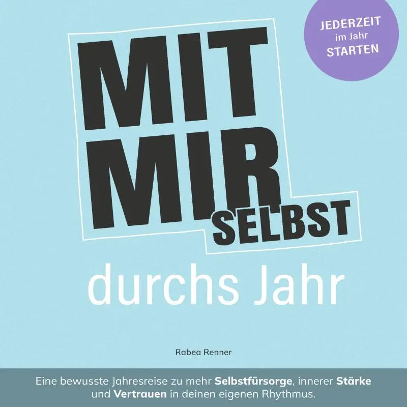 Lichtblauwe boekcover mit mir selbst durchs jahr van rabea renner voor eine bewusste jahresreise en deinen eigenen rhythmus