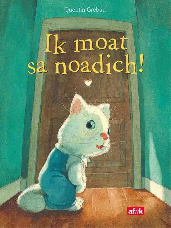 Een charmante witte kitten met blauwe ogen en rode neus in een turkoois outfit zit voor een houten deur bij moat sa noadich