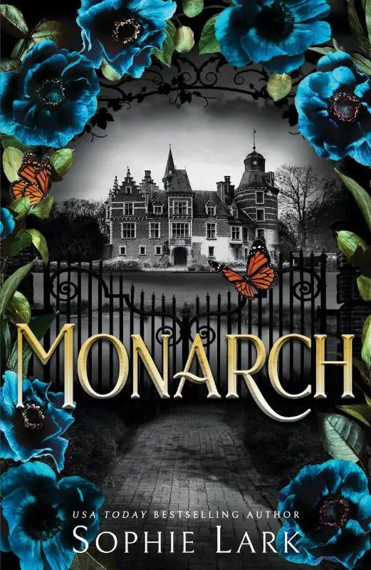 De boekcover van monarch toont donkere gotische vrienden naar geliefden romantiek met gouden letters blauwe bloemen en vlinders