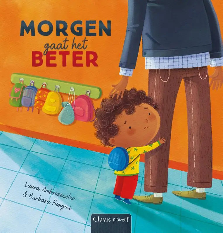 Blauwe rugzak met geel sterpatroon gedragen door een klein kind, ideaal voor jonge lezers in morgen gaat het beter