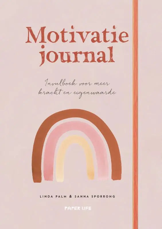 Motivatiejournal met pastelroze en beige regenboogillustratie op zacht blushkleurig kaft van sanna sporrong lifestyle algemeen