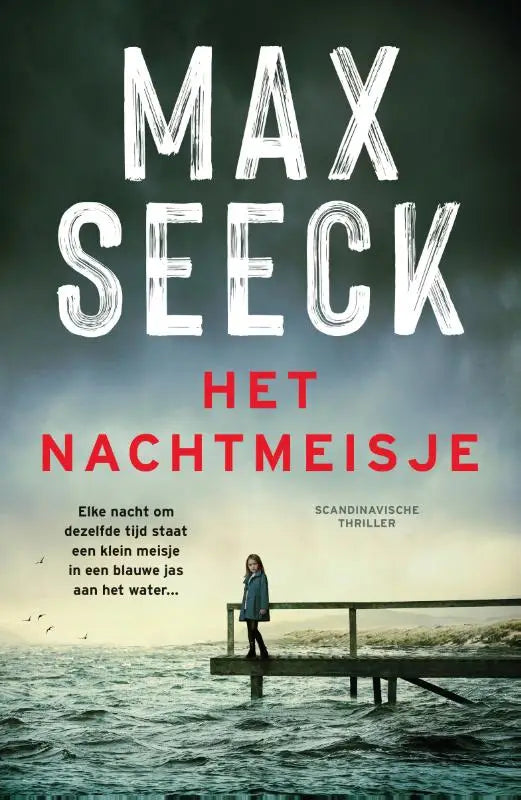 Boekcover van het boek het nachtmeisje met witte en rode tekst en een meisje in een blauwe jas op een houten pier bij schemering