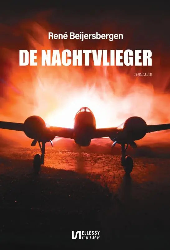 Silhouet van een bommenwerper tegen een vurige oranje en rode lucht voor spannende fictie de nachtvlieger