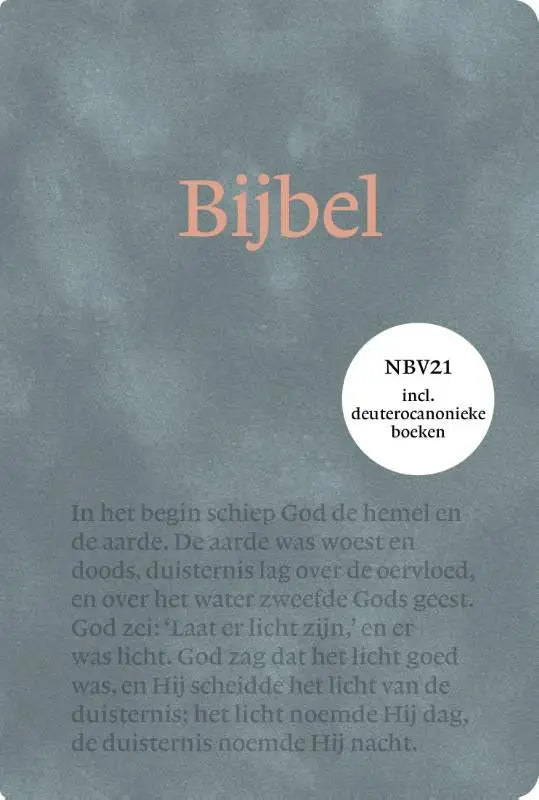 Cover van een grijze nbv21 handbijbel met deuterocanonieke boeken en peach kleurige titel bijbel