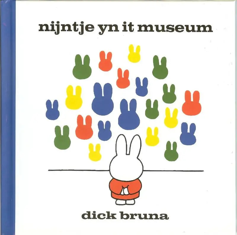 Cover van kinderboek nijntje yn it museum met witte konijn in oranje outfit en kleurrijke silhouetten voor jonge lezers