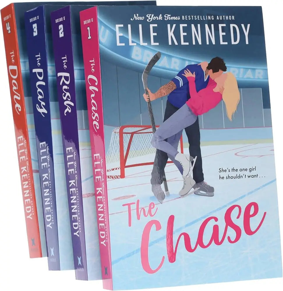 De chase door bestselling auteur elle kennedy is een hockey-romance in de briar u-serie set biedt vier boeken met geïllustreerde cover