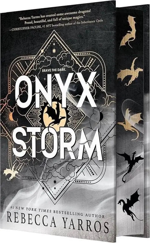 Luxe hardcover boek onyx storm door rebecca yarros in zwart en goud met ingewikkelde geometrische draakmotieven