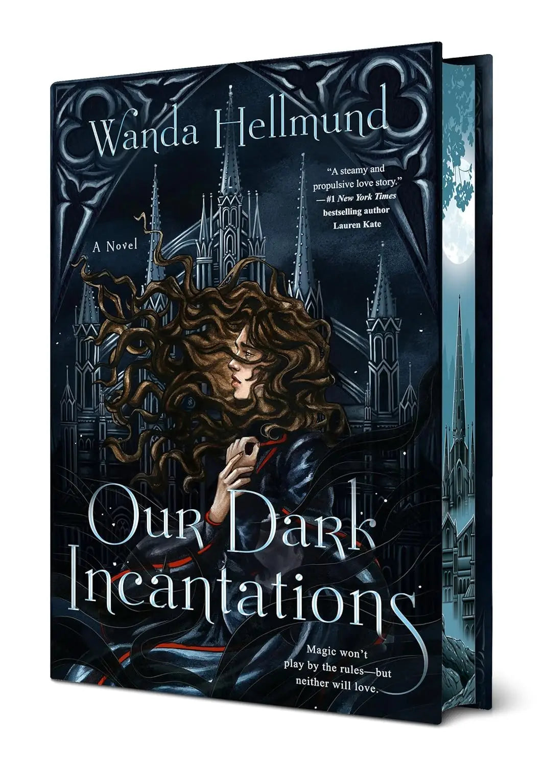 Donkerblauw hardcover boek our dark incantations deluxe first print edition door wanda hellmund met gothic kathedraal en vrouw op omslag