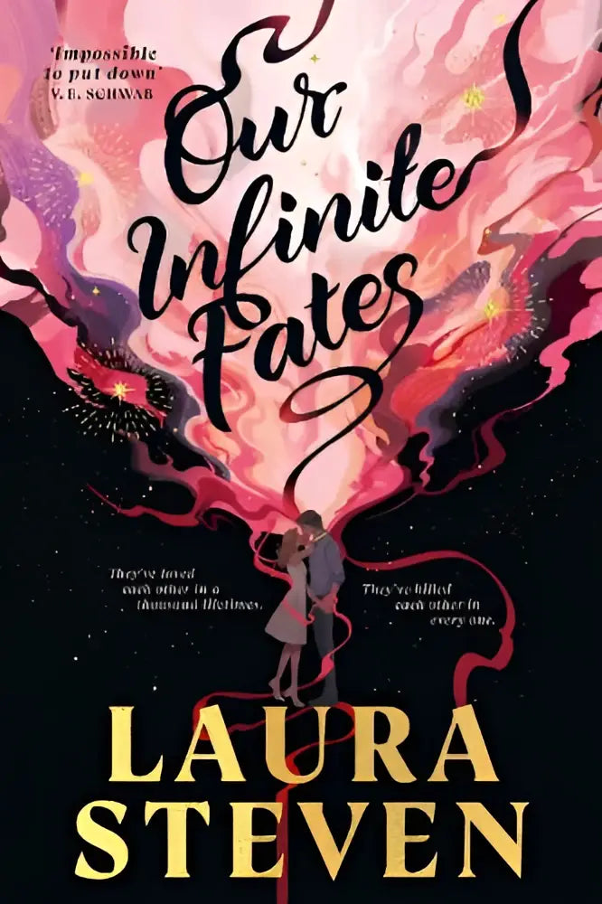 De boekcover van our infinite fates door laura steven toont twee figuren omhelzend tegen roze paarse vlammen achtergrond