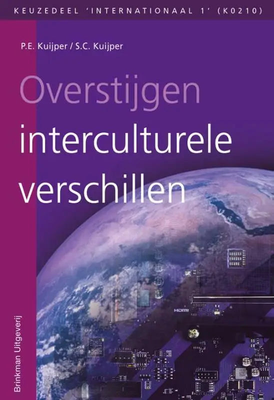 Paarse boekomslag overstijgen interculturele verschillen met aarde en printplaatpatroon op cover