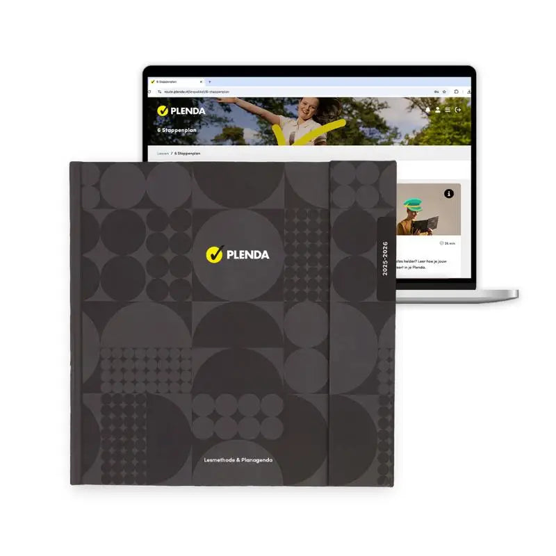 Black plenda route planner with geometric pattern and yellow logo featuring years 2015 to 2026 on spine