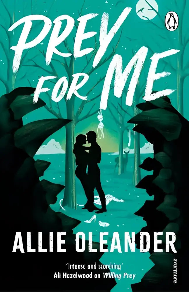 De boekcover van prey for me door allie oleander toont een donkere romance met twee silhouetten onder kale bomen