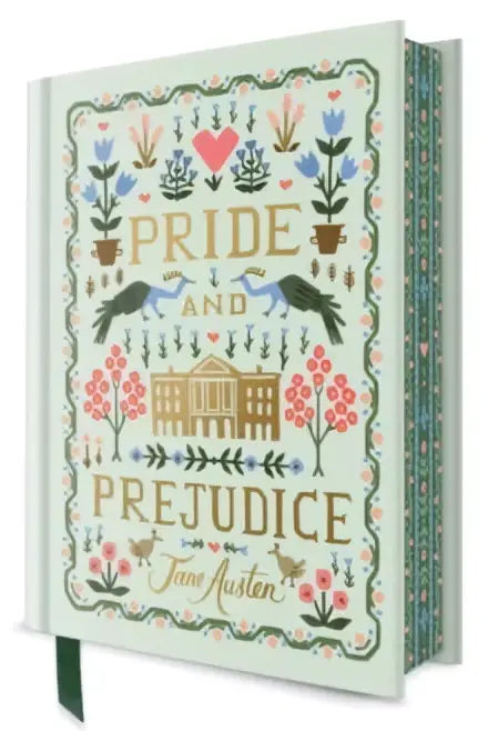 Een zachte muntgroene hardcover deluxe edition van pride and prejudice met gouden letters en florale vogelsillustraties
