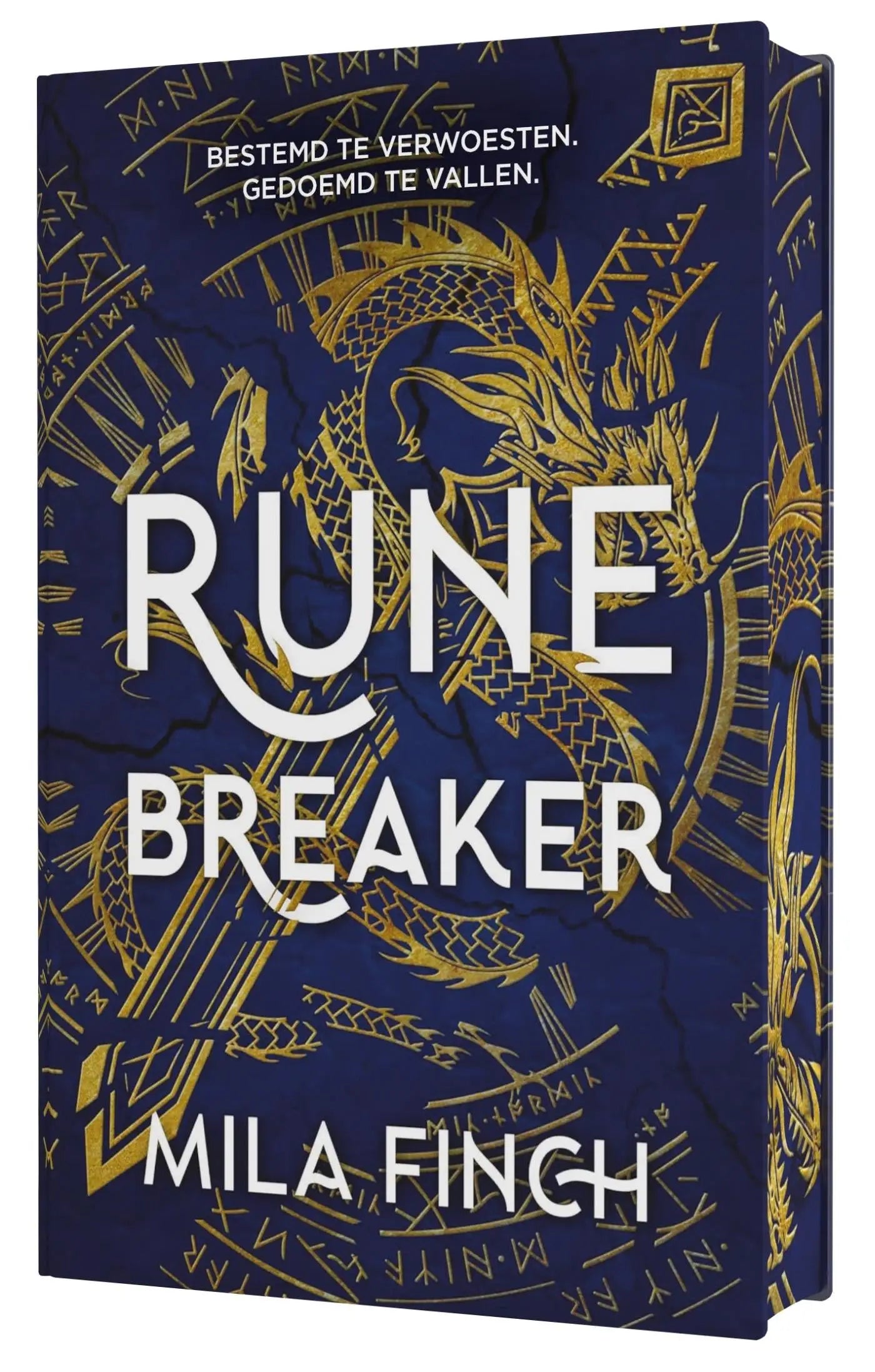 Donkerblauw hardcoverboek rune breaker van mila finch met goudgegoten draak en runen, fantasy fae thema