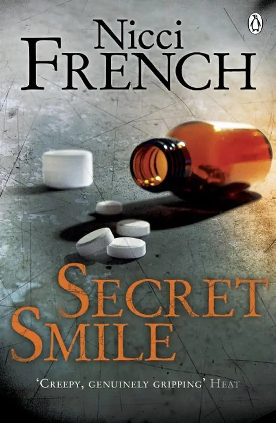 Secret smile - secret smile - boek