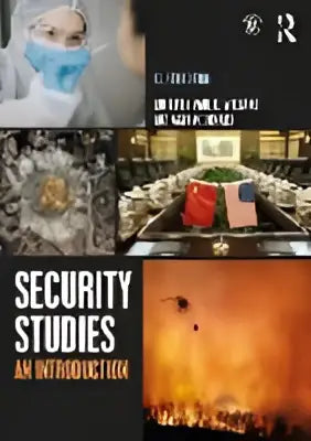 De boekomslag van Security Studies an Introduction toont de titel in vet zwart lettertype op een witte achtergrond