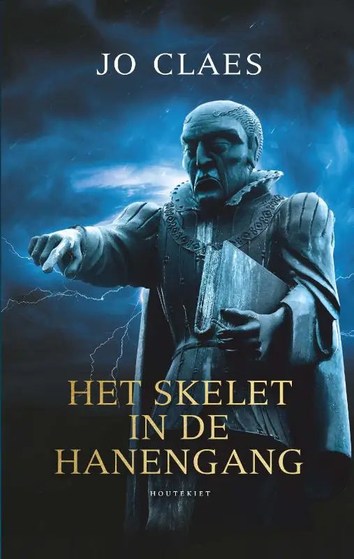 Een donker stenen beeld van een man in periodekleding met gedetailleerde borduursels getiteld het skelet in de hanengang