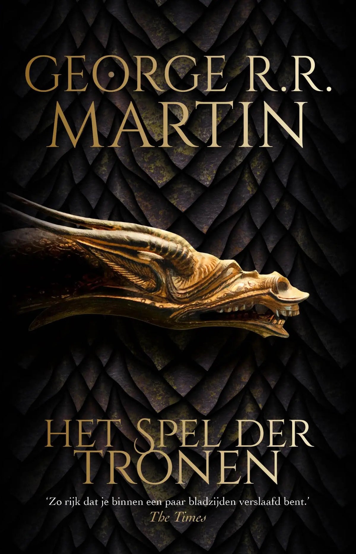Gouden drakenhoofdornament met fijne schubben en scherpe tanden tegen donkere achtergrond luitingh sijthoff fantasy