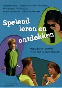 Vibrante geïllustreerde albumhoes spelen in de oude kerk van de droomers voor spelend leren en ontdekken product