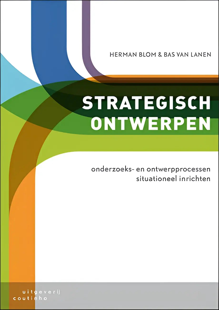 Boekcover Strategisch ontwerpen met abstracte blauwe, groene en oranje curves