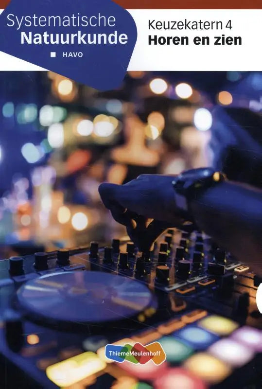 Dj mixing console met zwarte knoppen en ronde draaitafel tegen vage stadsnachtelijke achtergrond keuzekatern havo
