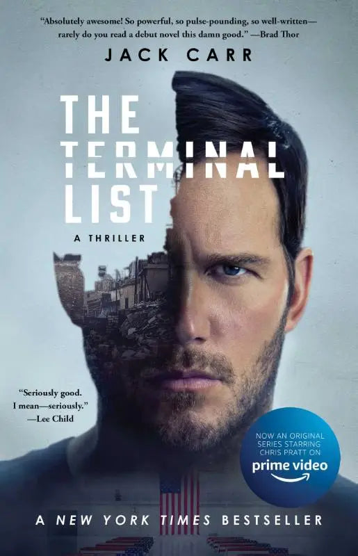De terminal list thriller boekomslag toont een gespleten afbeelding met chris pratt en een amerikaans vlagmotief voor media tie-i