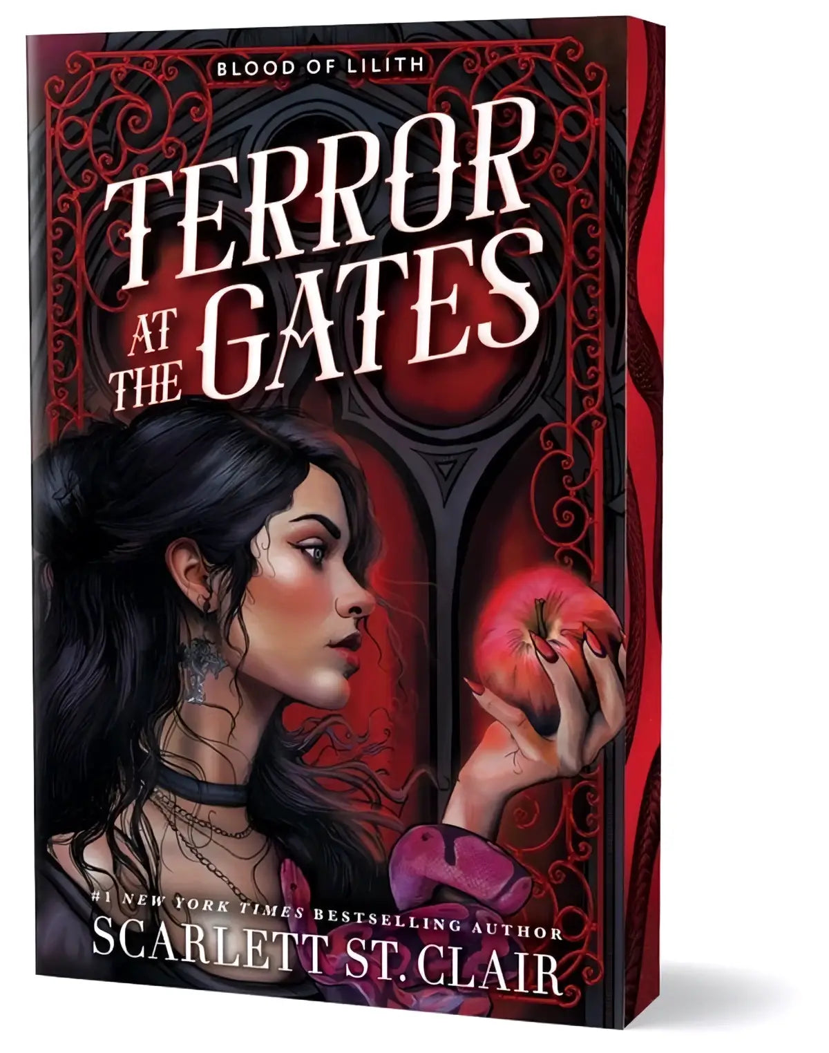 Deluxe edition van terror at the gates boek uit de blood of lilith serie met donkerrood en zwart omslag en vrouw met gloeiend appel
