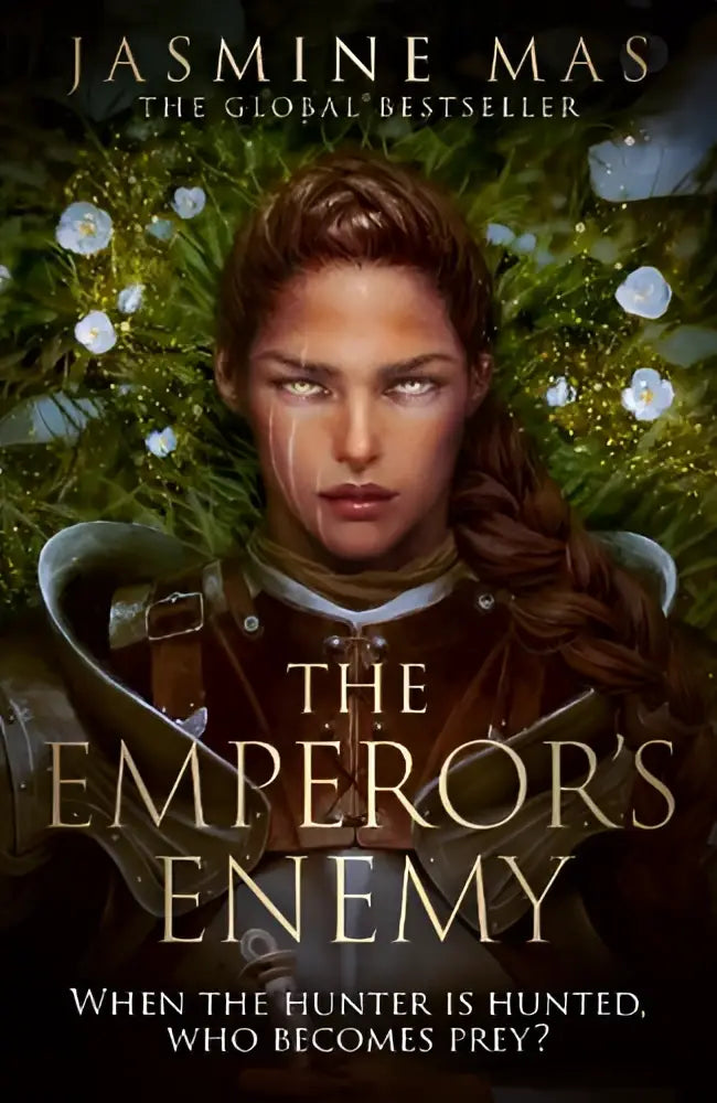 The emperor’s enemy boekomslag met een vrouw in sierlijke donkerbruine en metalen harnas met gedetailleerd ontwerp