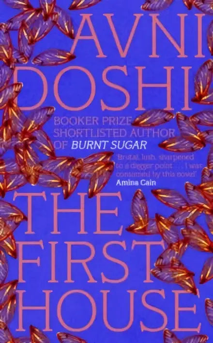 De omslag van het gesigneerde boek the first house van avni doshi toont paars tekst op een blauw vlak met oranje bladeren