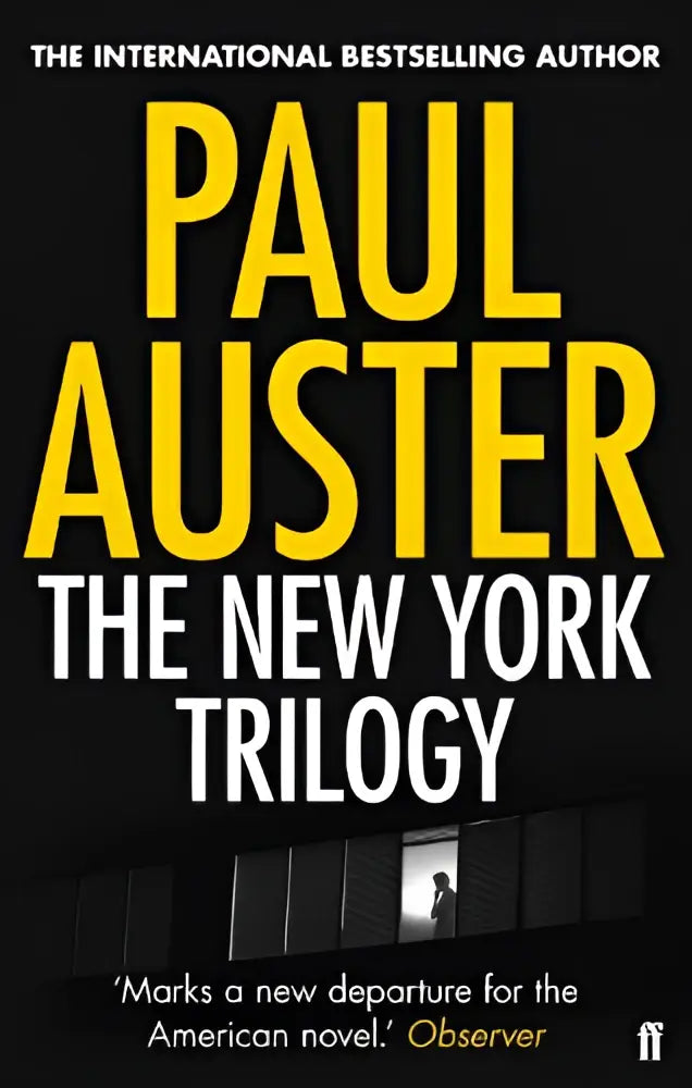 Boekomslag met gele en witte tekst op zwarte achtergrond van the new york trilogy door paul auster