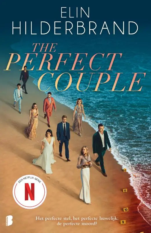 De cover van het boek the perfecte stel toont elegant geklede mensen op het strand bij de perfecte moord