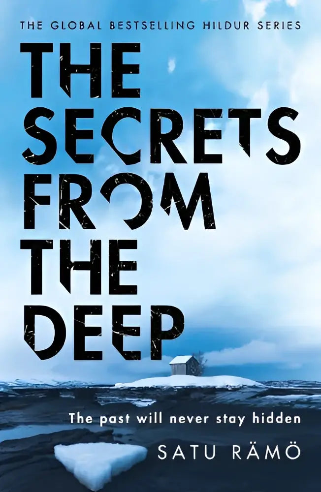 The secrets from the deep door satu rämö is een hardcover thriller met een blauw witte cover van een ijzig landschap