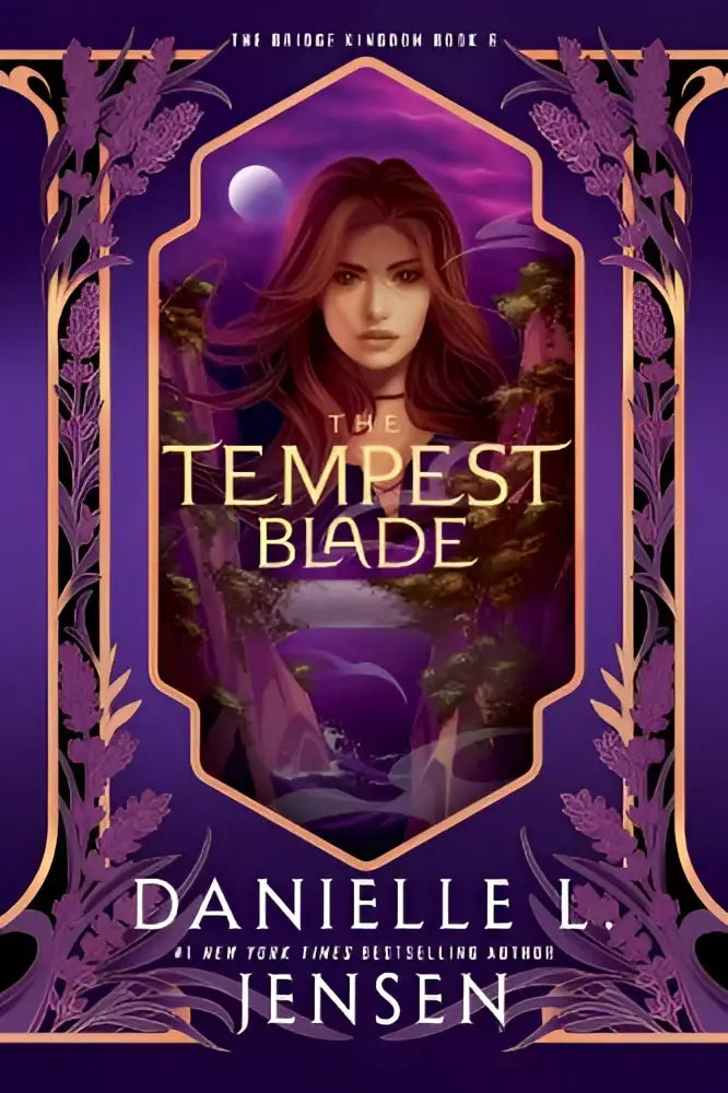 The tempest blade boekomslag toont een vrouw met lang bruin haar tegen een paars en goud rijk kader onder een maansikkel