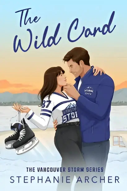 The wild card vanuouver storm 5 boekomslag met een romantische illustratie van een paar in blauwe en witte hockeytruien
