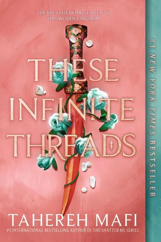 Een decoratief zwaard uit these infinite threads met een slanke kling versierd met turkooizen rozen en ranken
