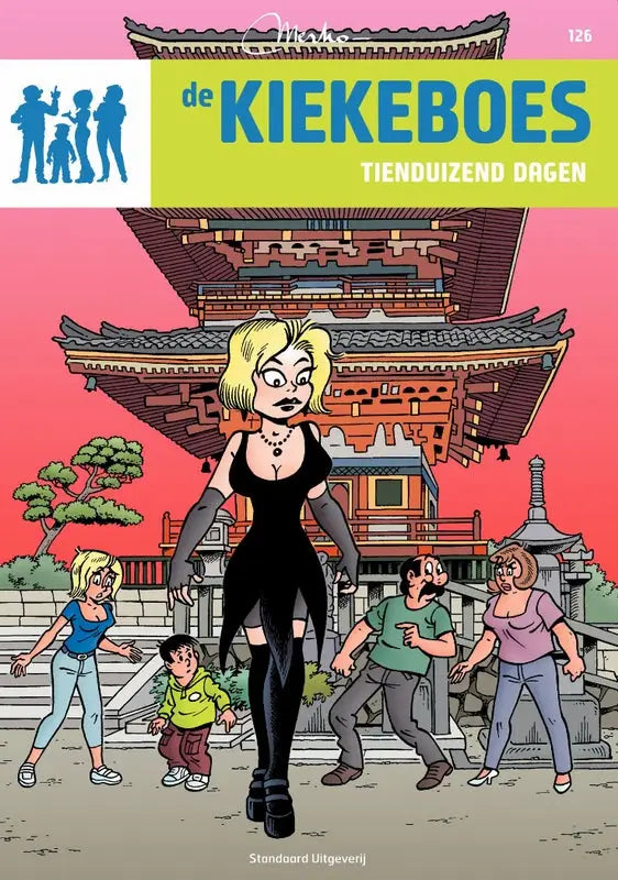 Zwarte gestileerde stripboekcover tienduizend dagen met blonde vrouw in jurk voor Japanse pagode