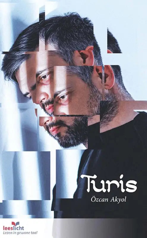 Boekcover turis met man met donker haar en baard in gefragmenteerde collage stijl op lichte achtergrond