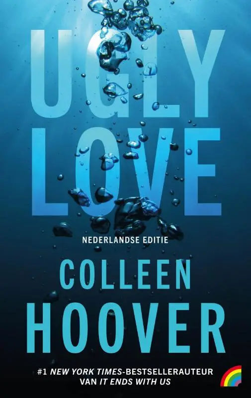 Bluwe nederlandstalige paperback van ugly love door colleen hoover met onderwaterbubbels op de omslag