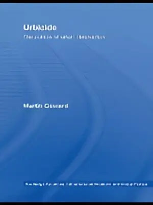 Blauw verlopende cover van het boek urbicide de politiek van stedelijke vernietiging door martin coward