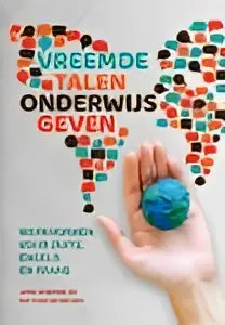 Abstracte kleurrijke cover van vreemdetalenonderwijs geven met handen die blauwe bollen vasthouden door linda boersma en matthias mitzschke