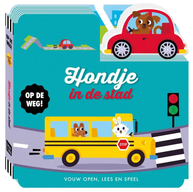 Vrolijk kinderboek hondje in de stad vouw open met cartoon dieren in rode auto en gele schoolbus op kleurrijke straten