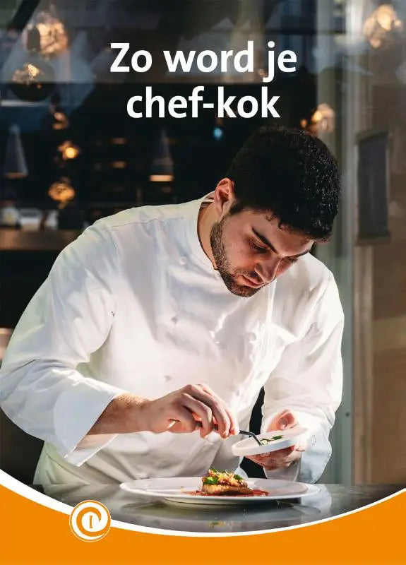 Een chef in een wit dubbele rij knoop jas garneert zorgvuldig een gerecht voor jonge lezers in Zo word je chef-kok