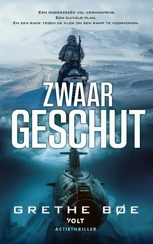 De boekcover van zwaar geschut toont een soldaat op een atv en een duikboot tegen een besneeuwd landschap
